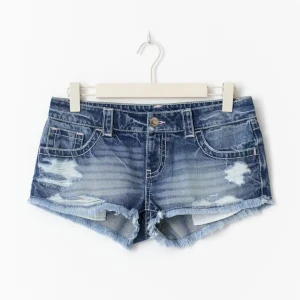 Jeans shorts  - Alldrig använda, jätte fina jeans shorts 
