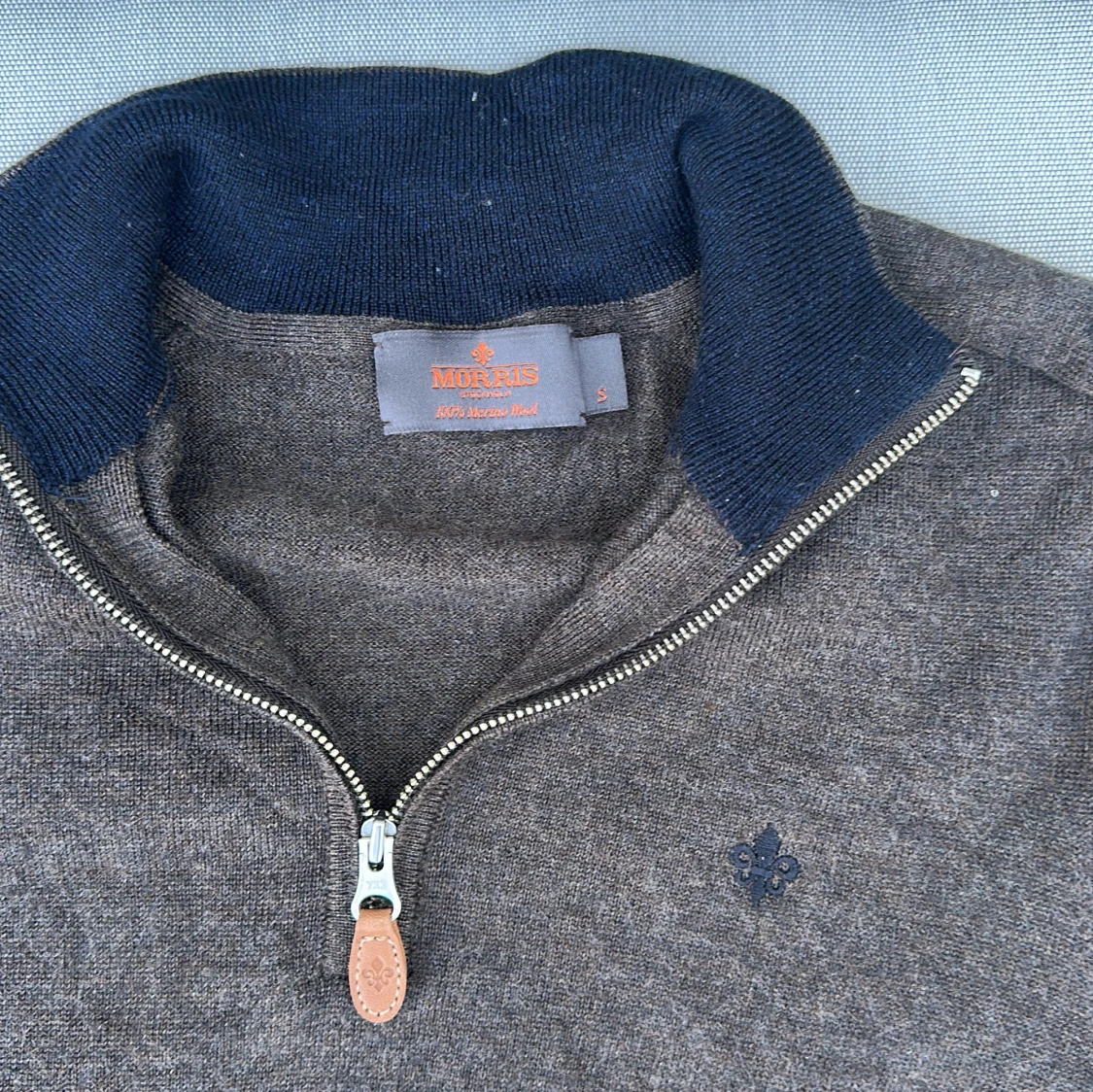 Mörkgrå merinoullströja Morris half zip - 1