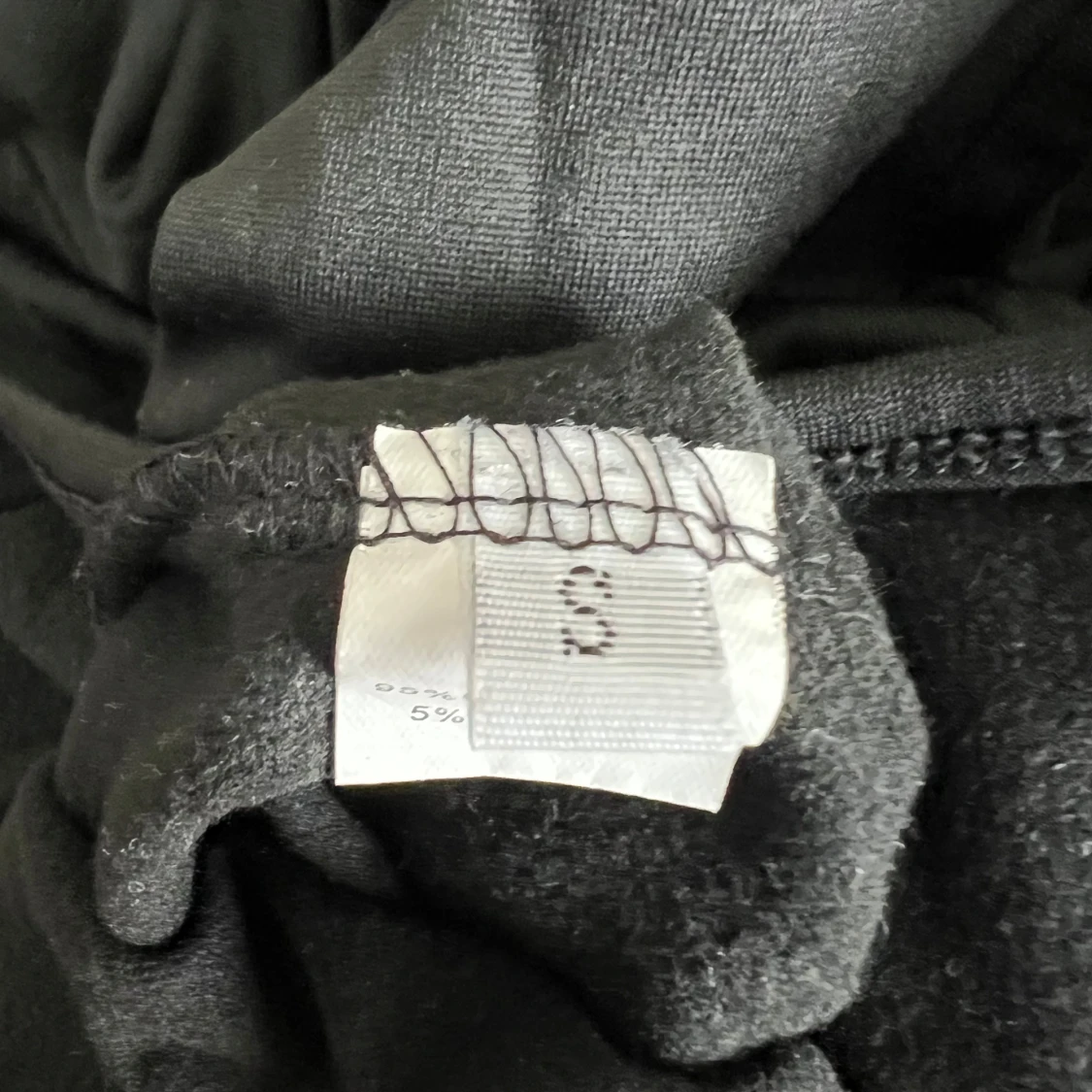 Svart långärmad body i polyester - 2