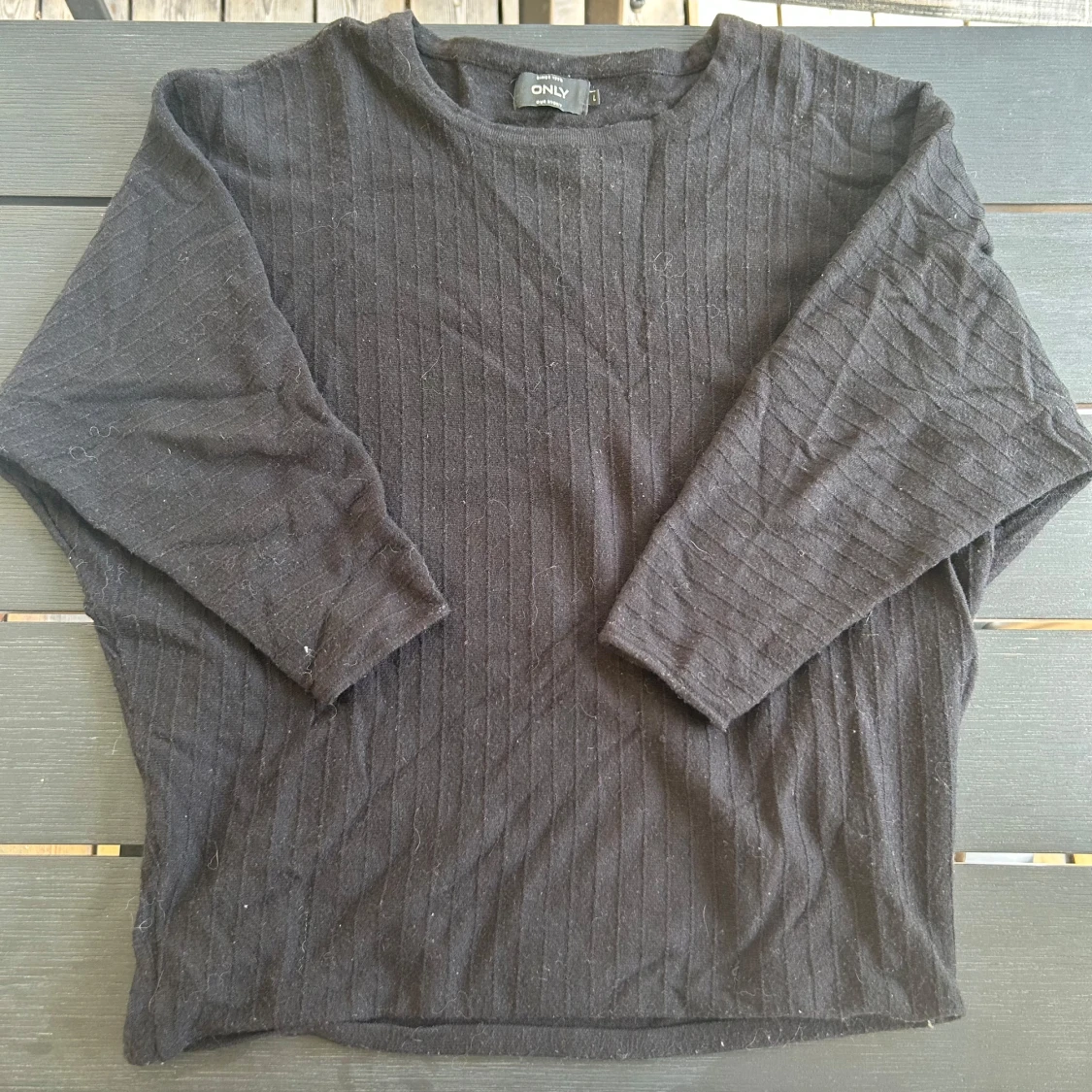 Svart ribbad tröja från ONLY - 1