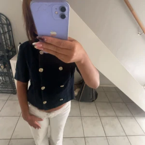 Blå topp  - Kosta 680kr igentligen ❤️ bra skicka har inte använt den 