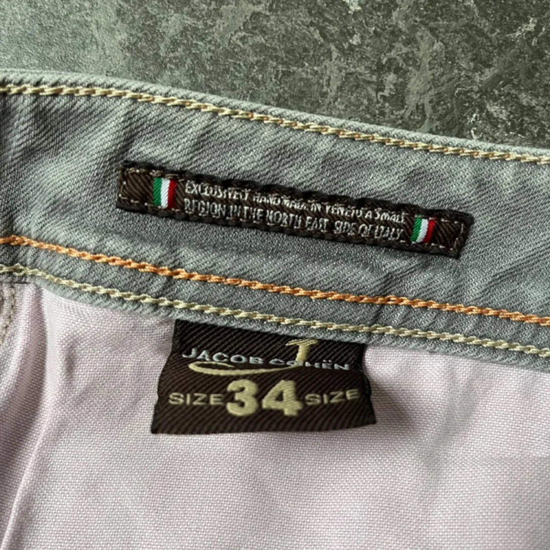 Grå jeans från Jacob Cohen, stl 34 - 3