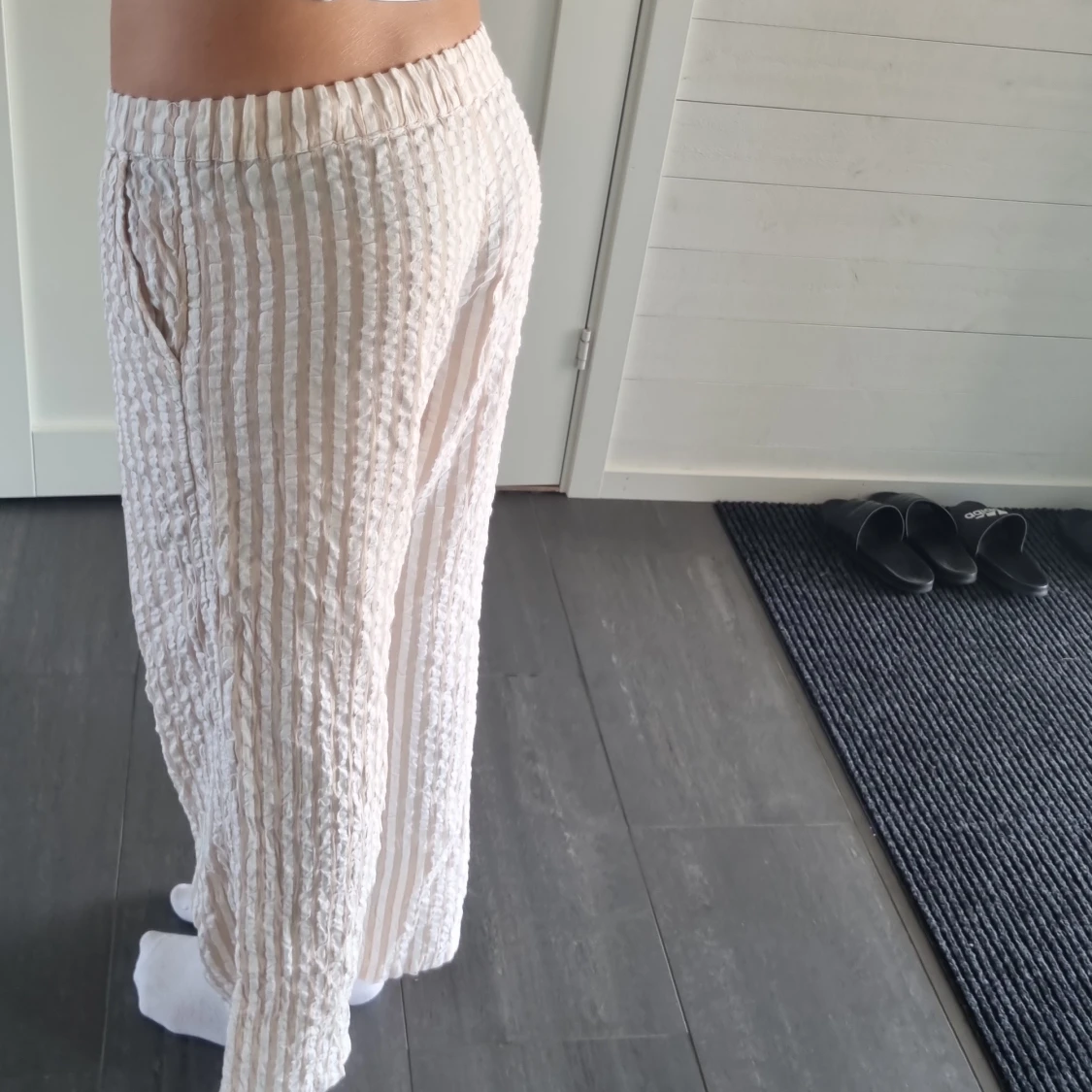 Randiga linnebyxor från Lindex XS - 1