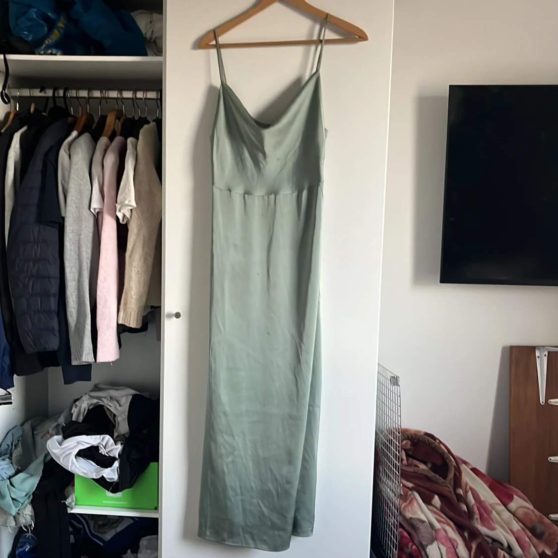 Ljusgrön balklänning 