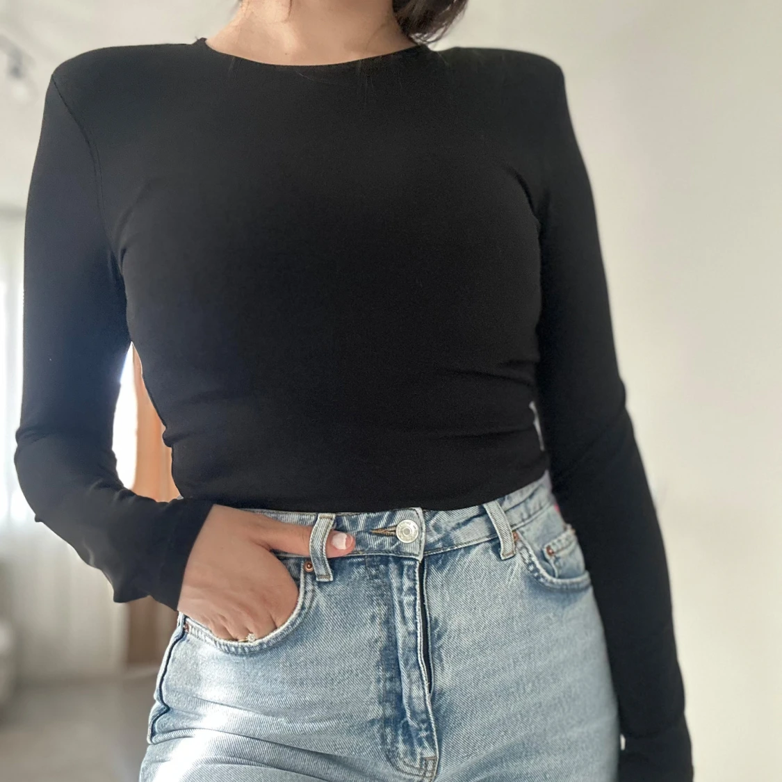 Svart långärmad topp i bomull