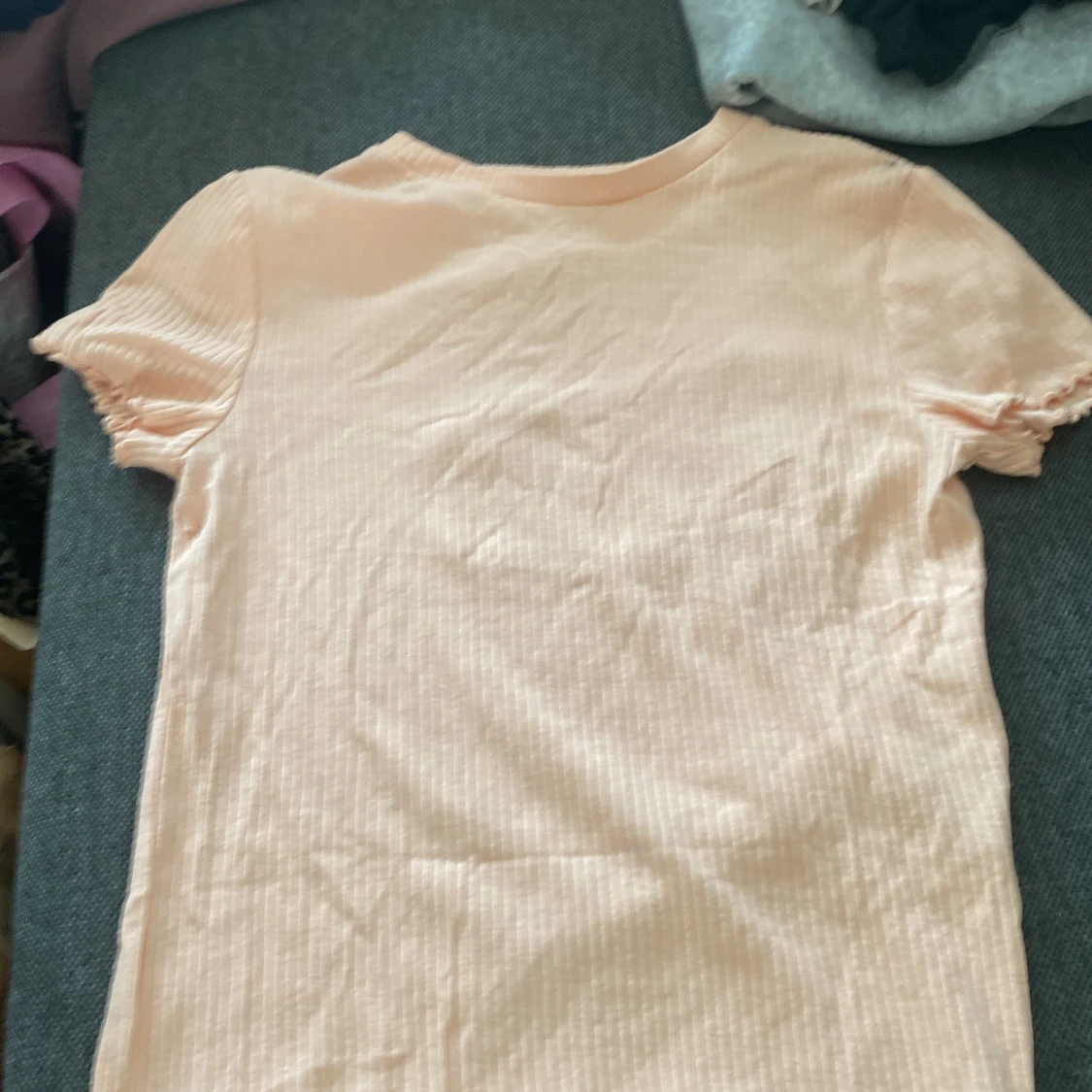 Ljusrosa ribbad topp från H&M