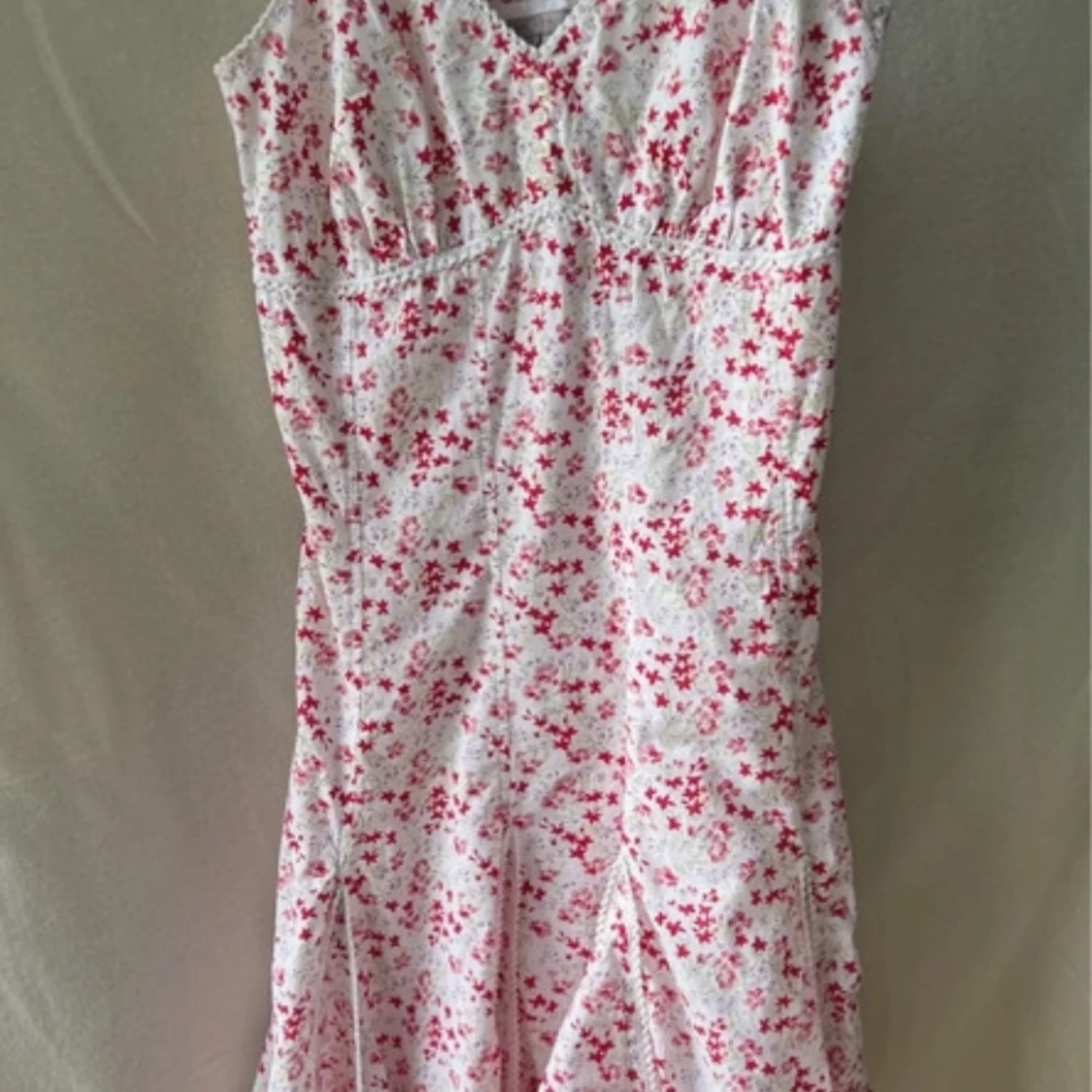 Vintage dress with flowers  - 1