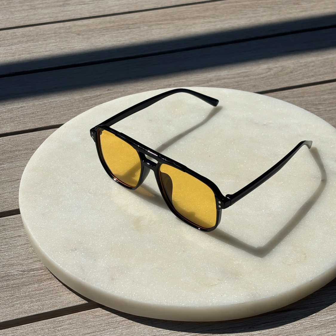 Svarta pilotbågar med färgade glas - 3