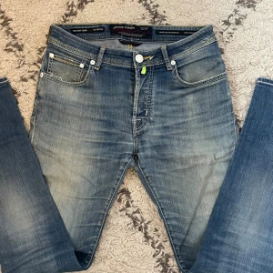 Jacob Cohen jeans - Säljer dessa riktigt feta Jacob Cohen jeans! | 108 x 39cm | Storlek 32 | Skick 9/10 | Nypris +5000kr | Hör av dig vid frågor!
