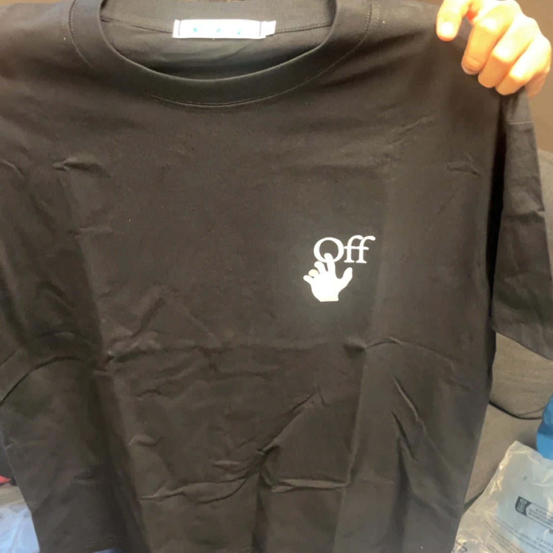 Off-White svart t-shirt