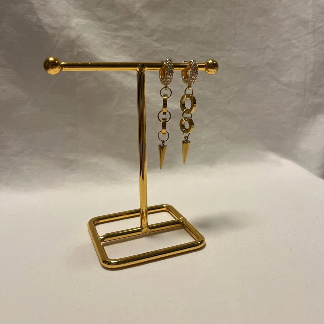 Guldiga statement örhängen med kedjor - 2