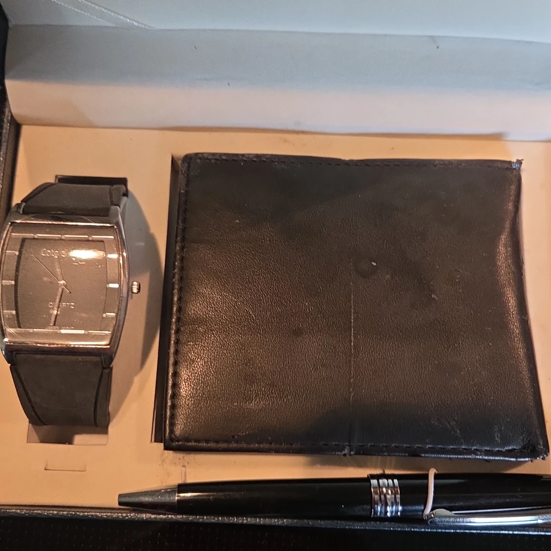 Svart klocka från Cote d'Azur - 1