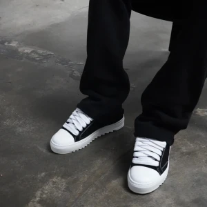 Numeris skor - Skor ifrån Numeris skick 9/10 storlek 42 Nypris ligger på runt 2500 allt og tillkommer, skriv för fler bilder 