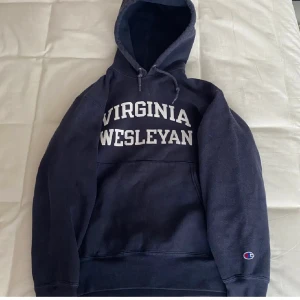 Champion hoodie  - Jättemysig hoodie med tyck! Så mysig till hösten!!!