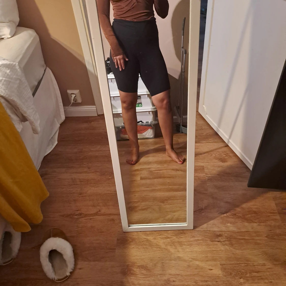 Brun långärmad body topp