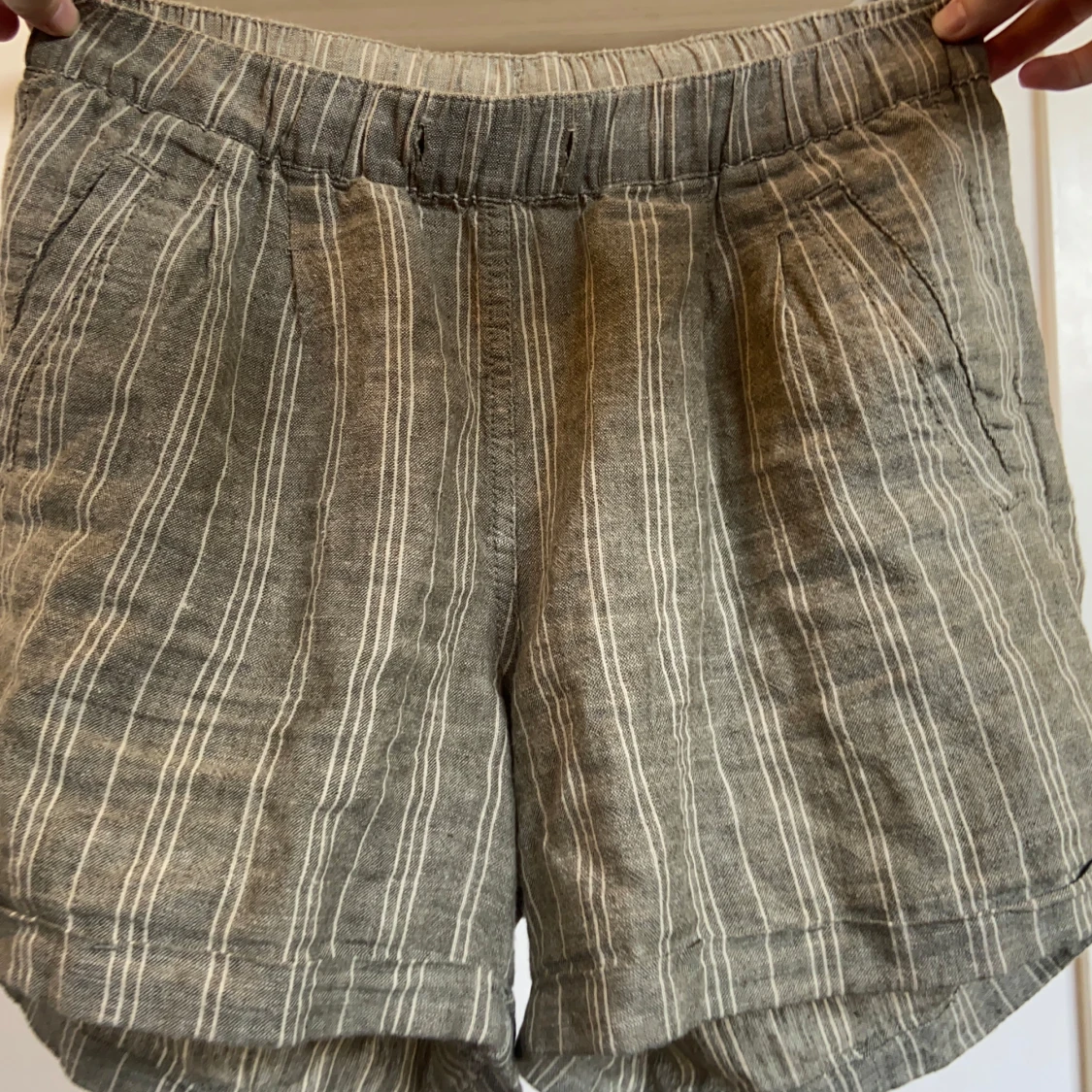 Linneshorts - grå/beige