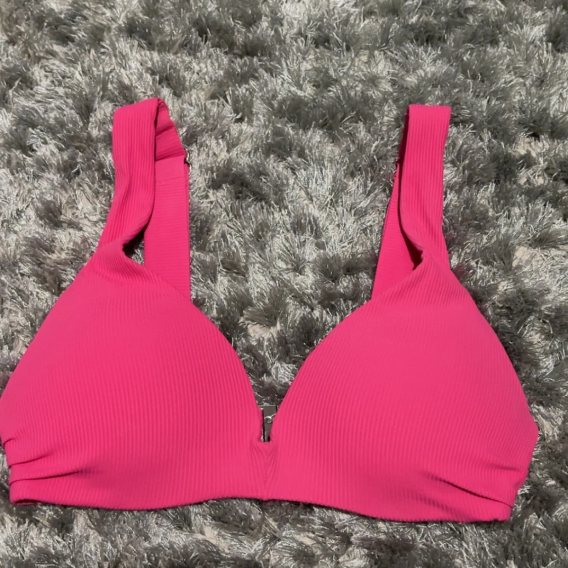 Rosa pushup bikinitopp från H&M