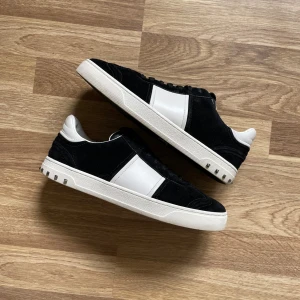 Valentino Flycrew  - Kom pm för mer info och bilder 🫡