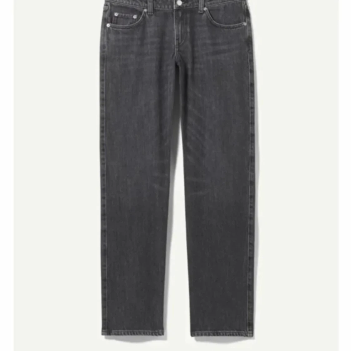 Lågmidjade weekday jeans  - 1