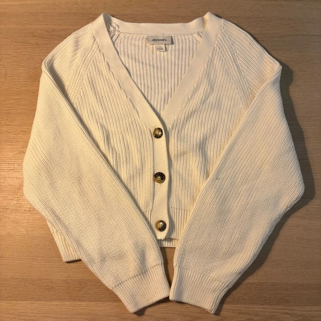 Vit kofta från Monki i S