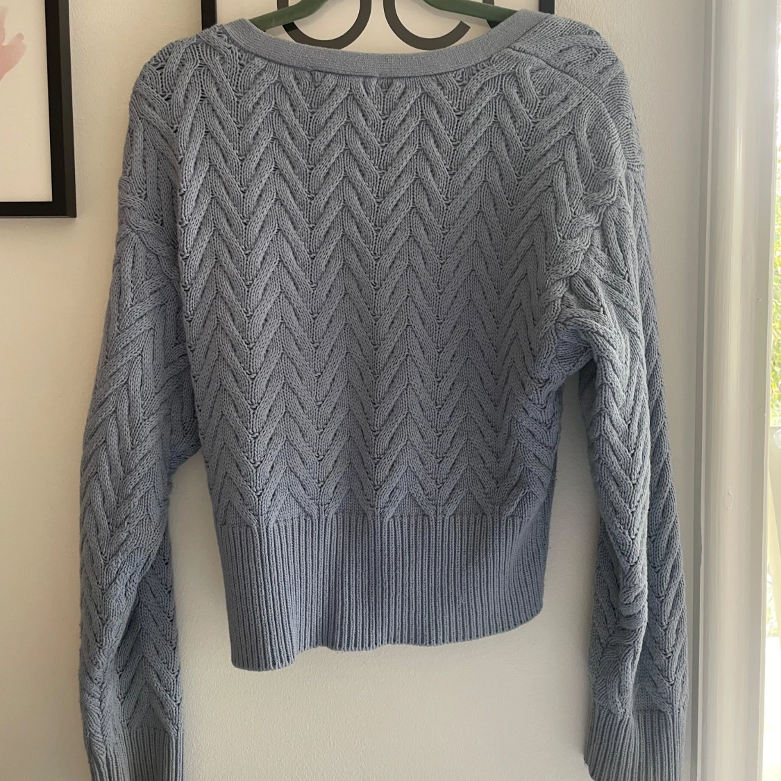 Ljusblå stickad kofta från NA-KD - 2