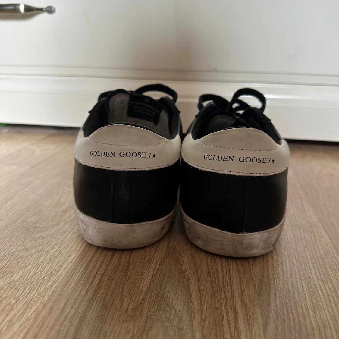 Svarta Golden Goose sneakers - 2