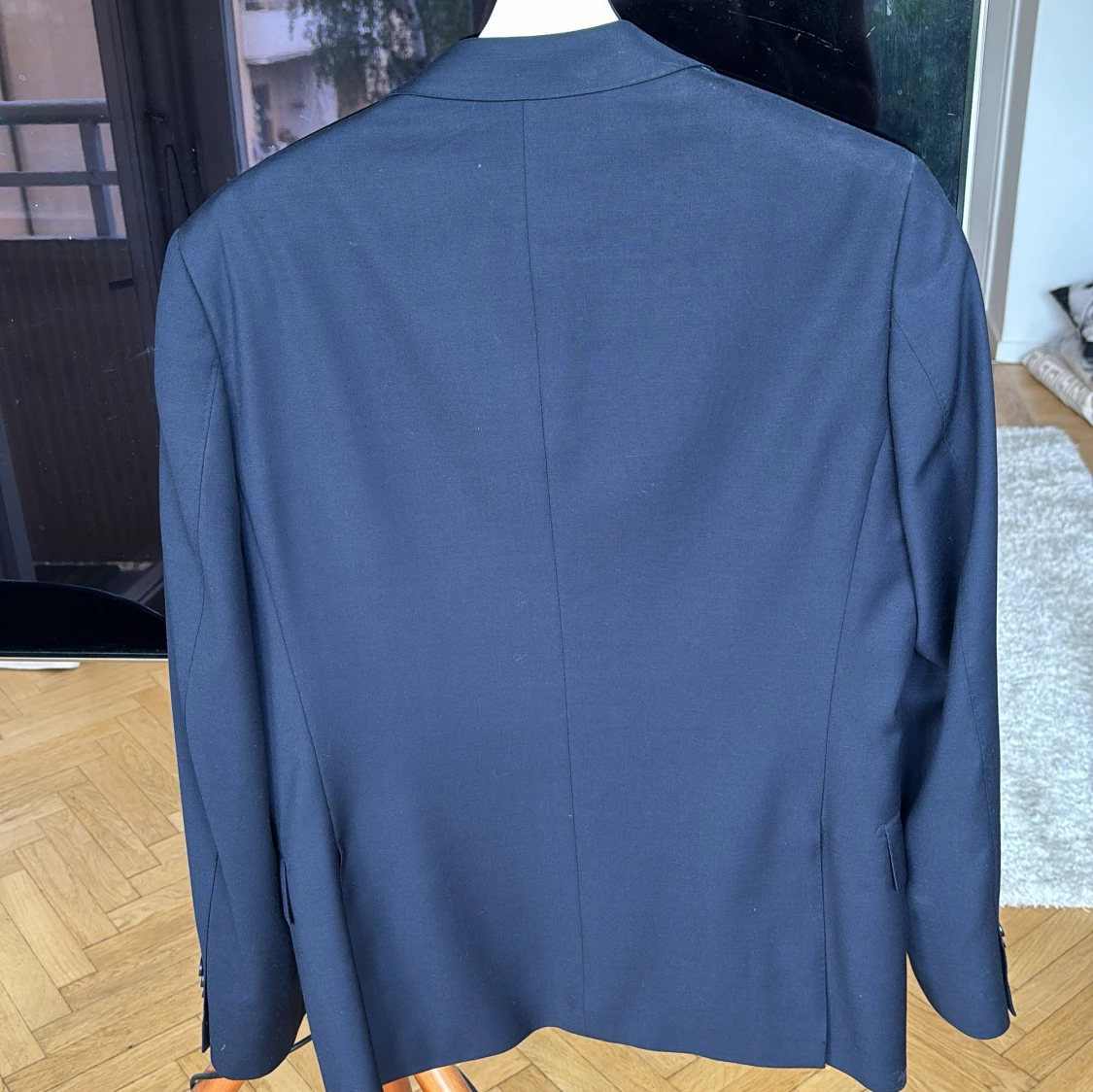 Mörkblå kostym från These Glory Days || Nypris 3000kr  - 1