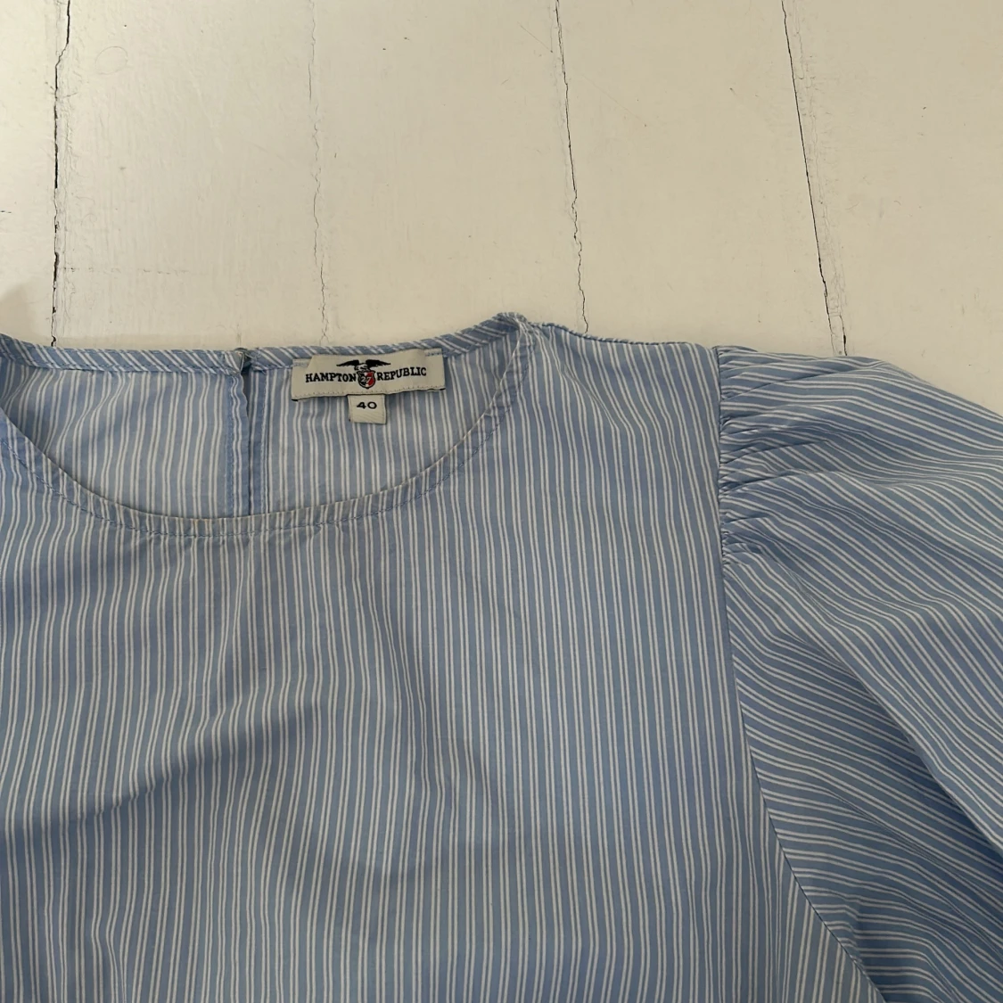 Blå blus med vita ränder från Hamptons Republic - 2