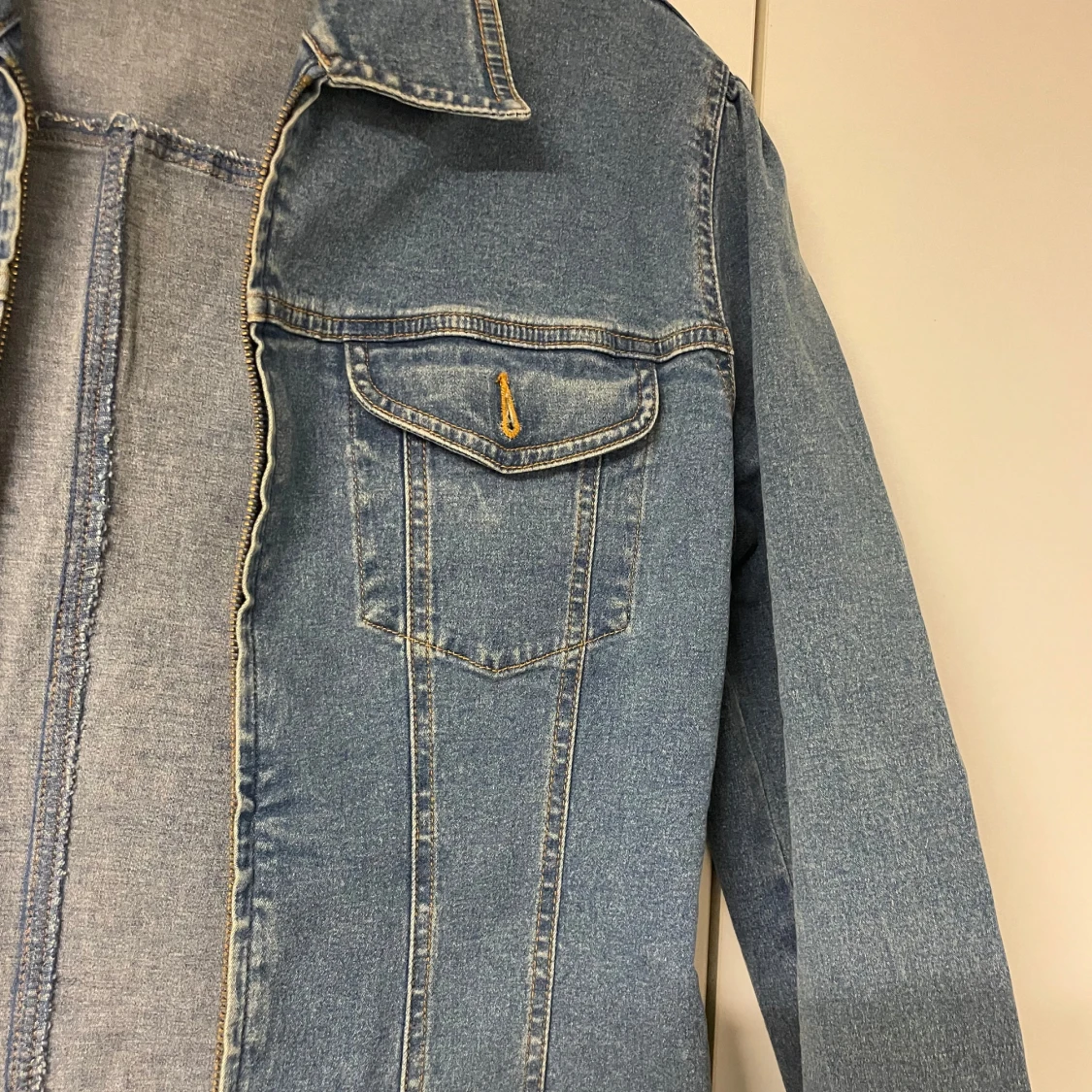 Klassisk jeansjacka från Intown - 2