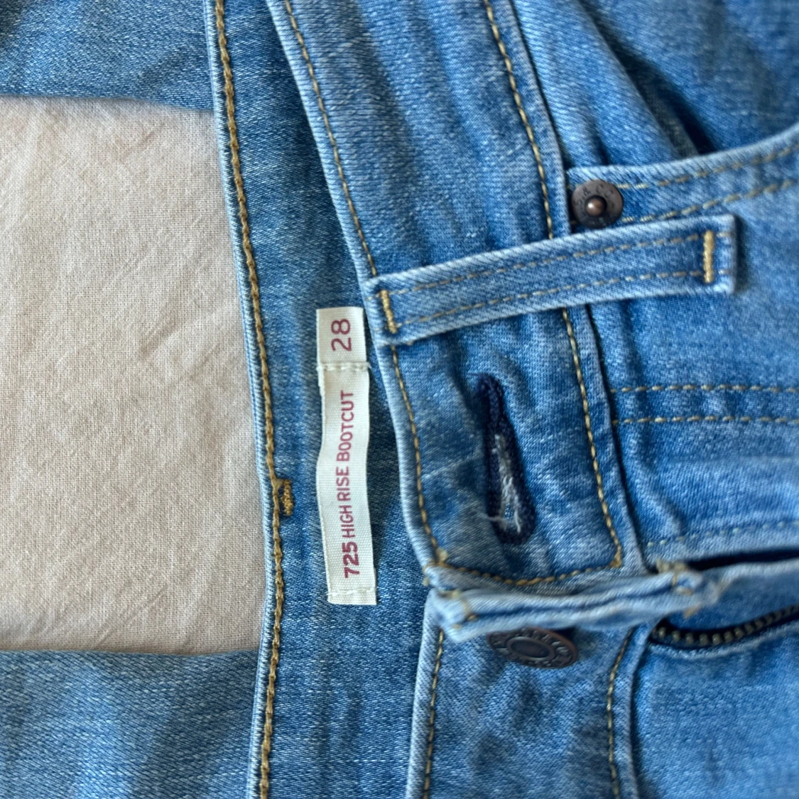 Levi's 725 bootcut jeans ljusblå - 1