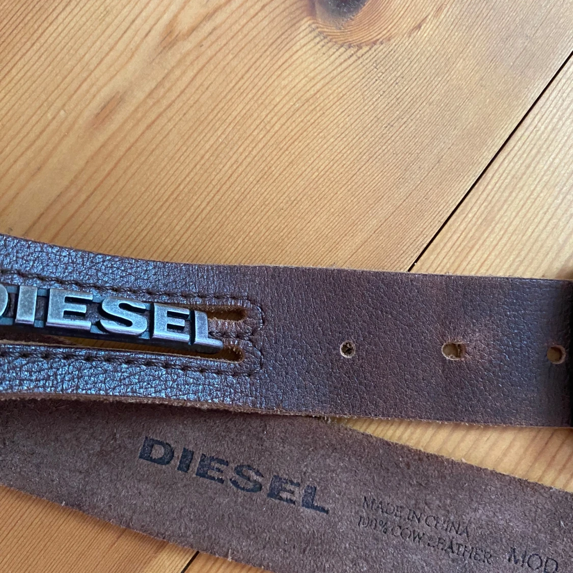 Brunt skärp i skinn från Diesel - 4