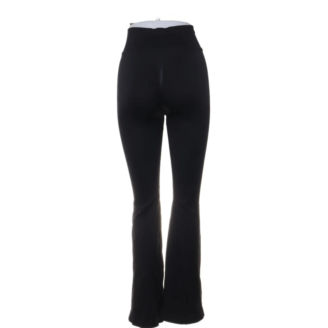 Svarta ribbade utsvängda träningstights Stl.M - 1