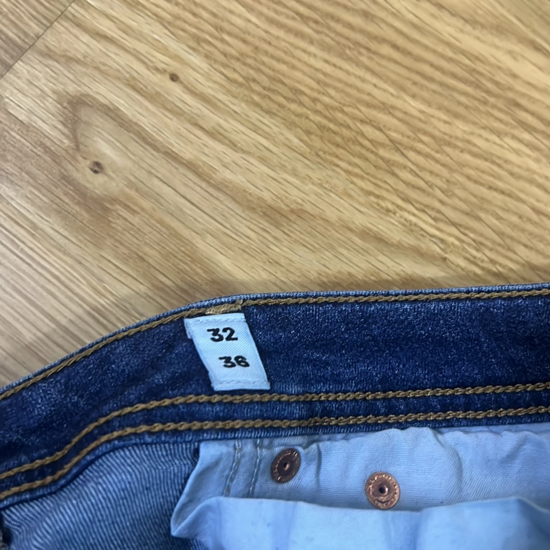 Blå jeans från Jack & Jones, stl 32/36 - 3