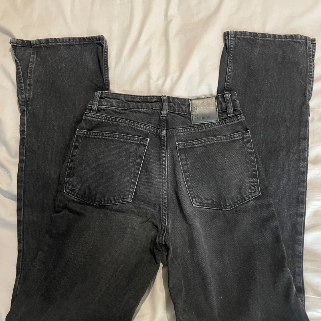 Svarta straight jeans i storlek 26/32 - 3