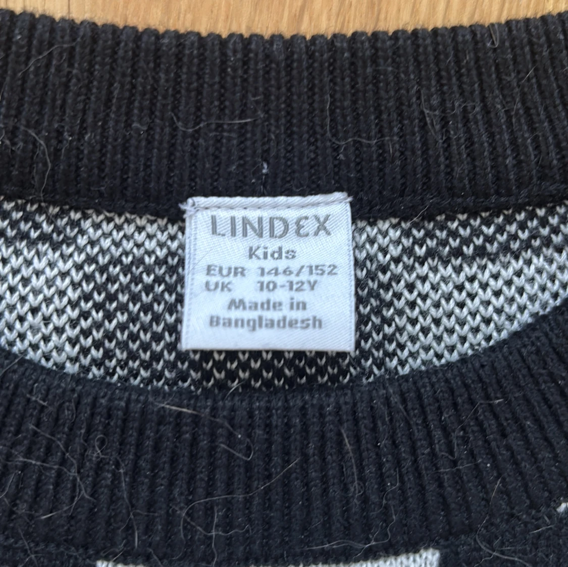 Svartvit rutig stickad tröja Lindex - 1