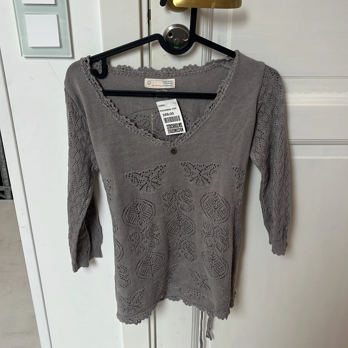 Grå stickad kofta från Odd Molly