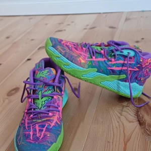 Lammello ball's - Helt nya och oanvända baskettskor köpte de I tyskland för 1450