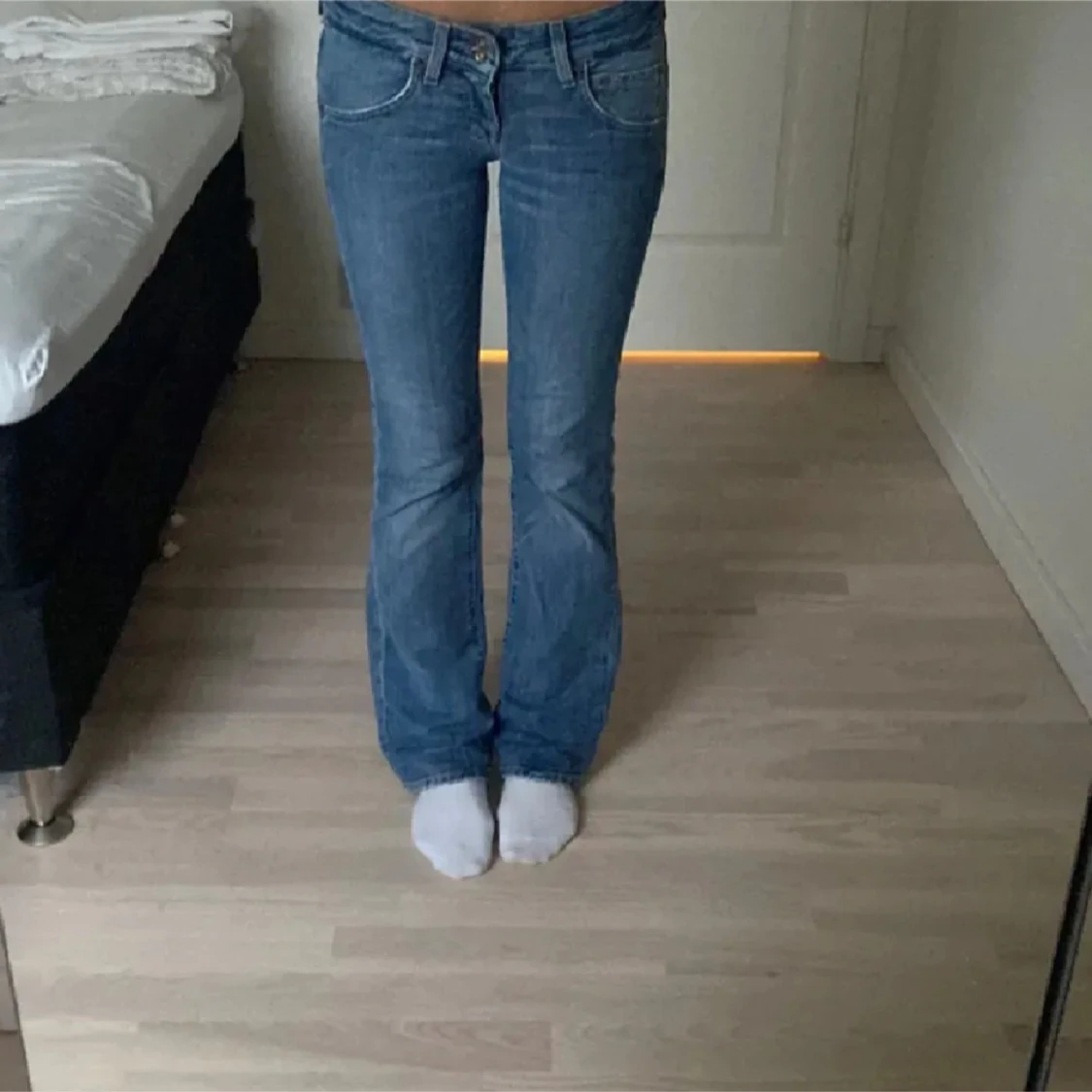 Blå bootcut jeans från Lee