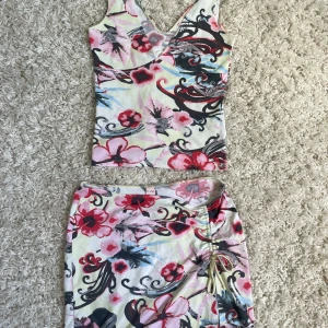 Sommar set - Sjukt snyggt set i Ibiza sommar vibe 🌺🪩💓