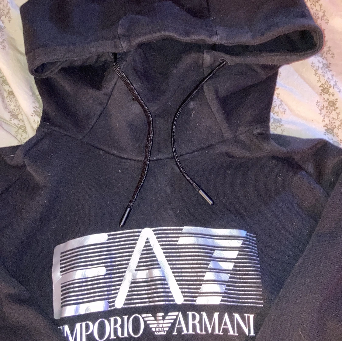 Svart hoodie från Emporio Armani EA7 - 1