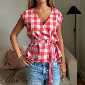 Sååå fin blus - Säljer denna så fina blus🎀🎀