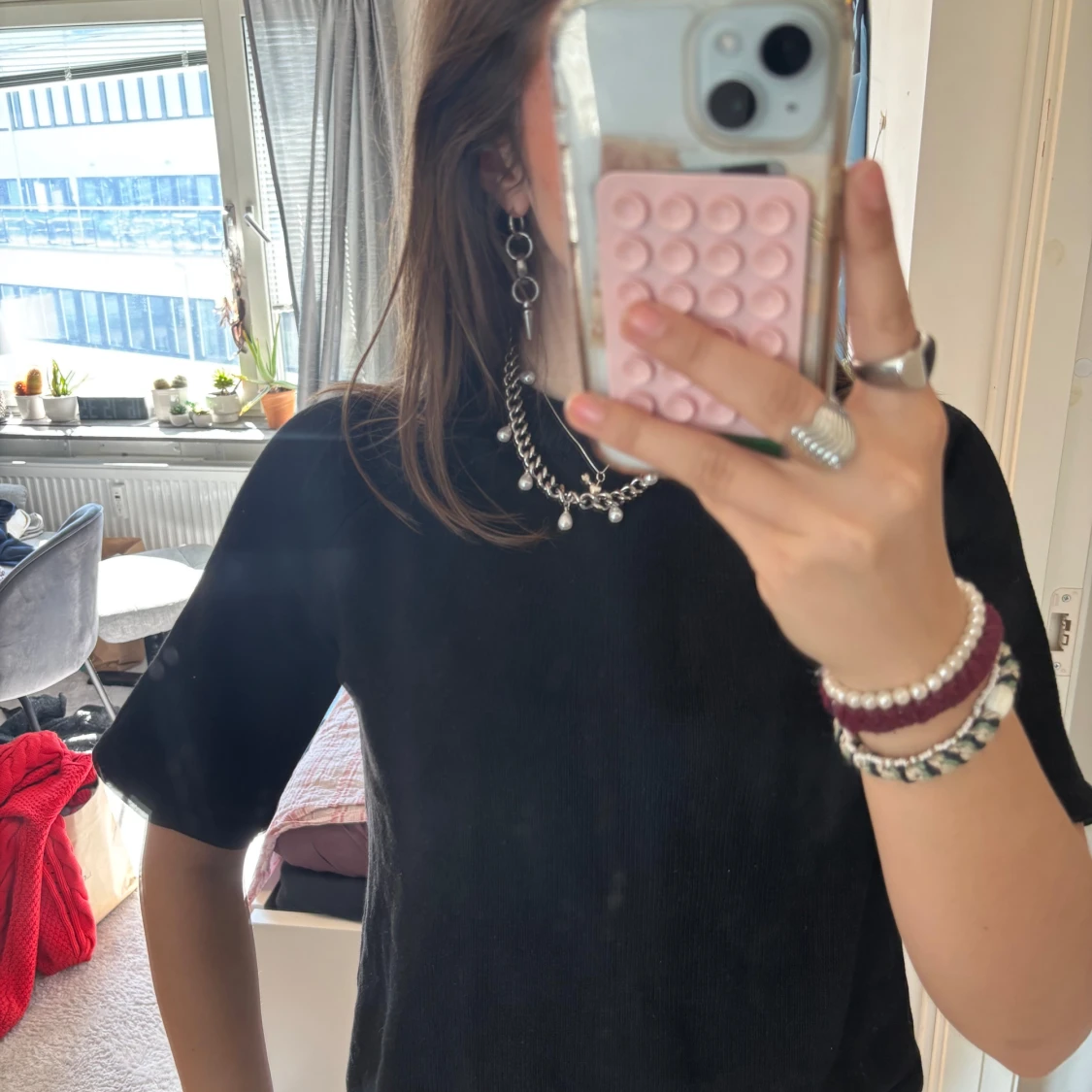 stickad svart trekvart  - 1