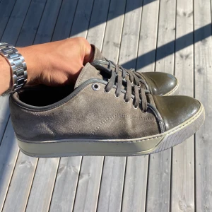 Beige Lanvin skor - Beige Lanvin skor | Uk 6 motsvara 40 passar 41 | Okej skick 7/10 | Begränsat antal dustbags | Hör av dig vid frågor!