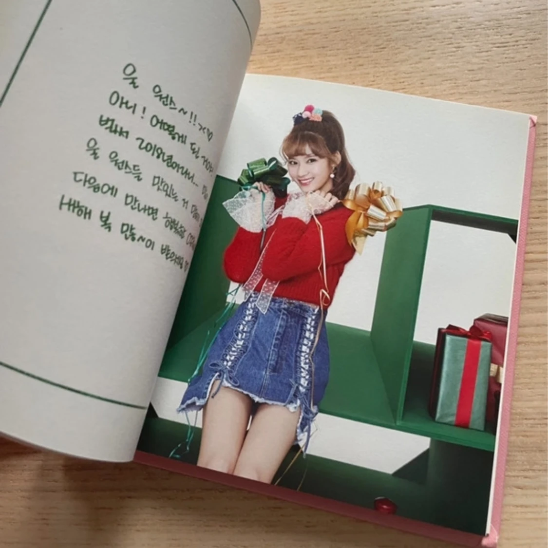 TWICE” Merry & Happy” album (ingen cd) - 3