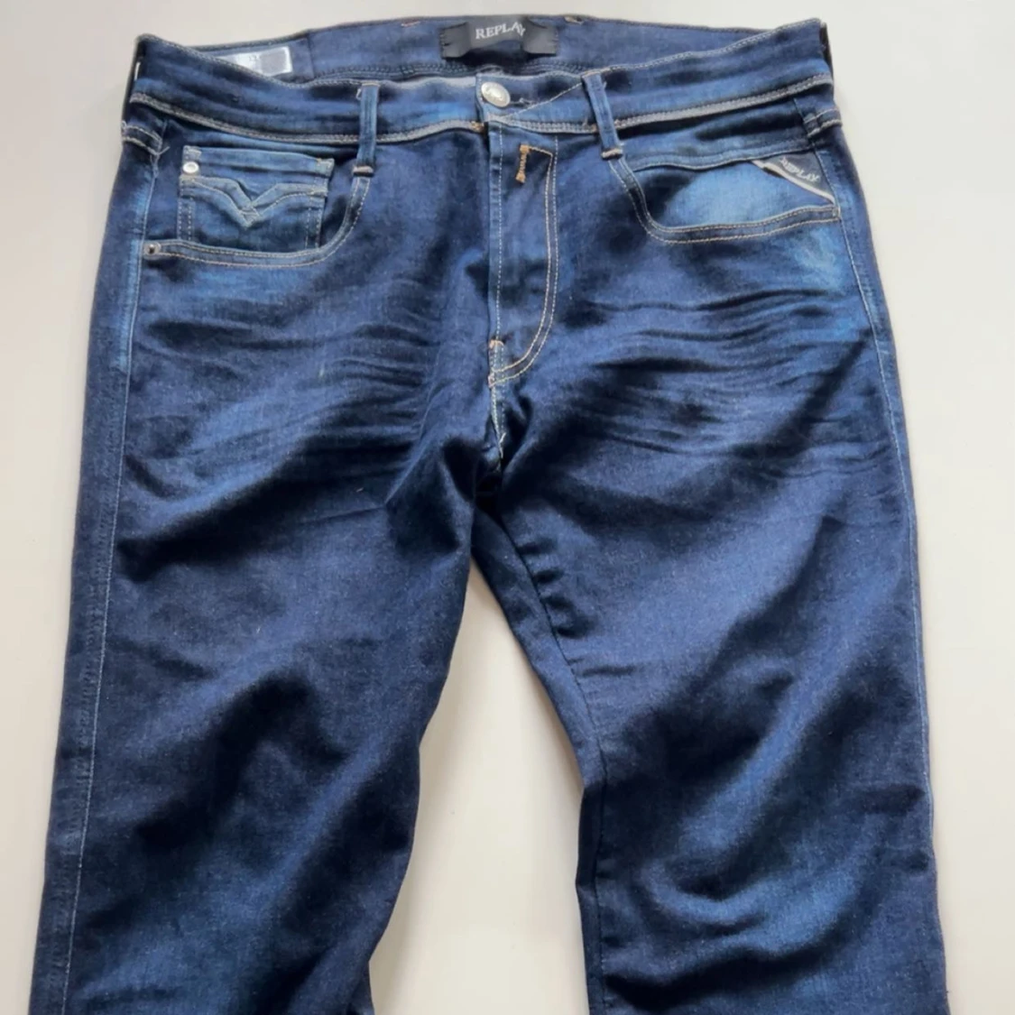 Mörkblå Replay Anbass jeans - 1