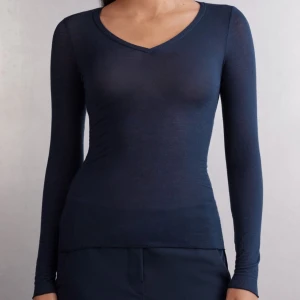 Intimissimi tröja - Så snygg intimissimi tröja🩷 säljer då jag inte får användning för den🫶🏻🫶🏻🫶🏻nypris är 490kr