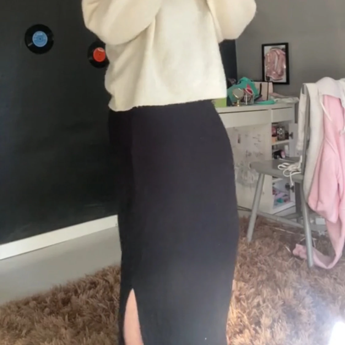 Svart långkjol med slits - 1