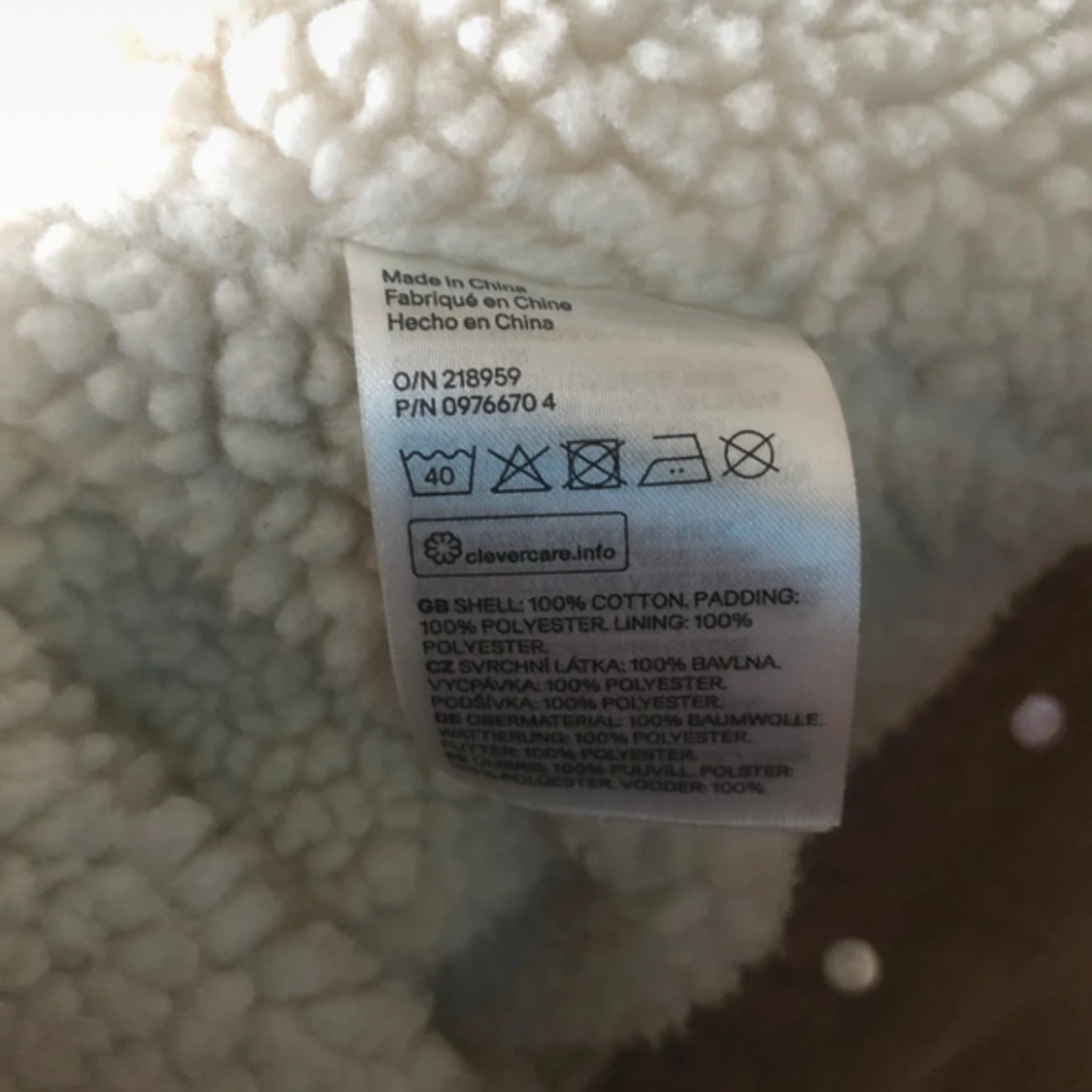 Beige manchesterjacka med teddyfoder från H&M - 4