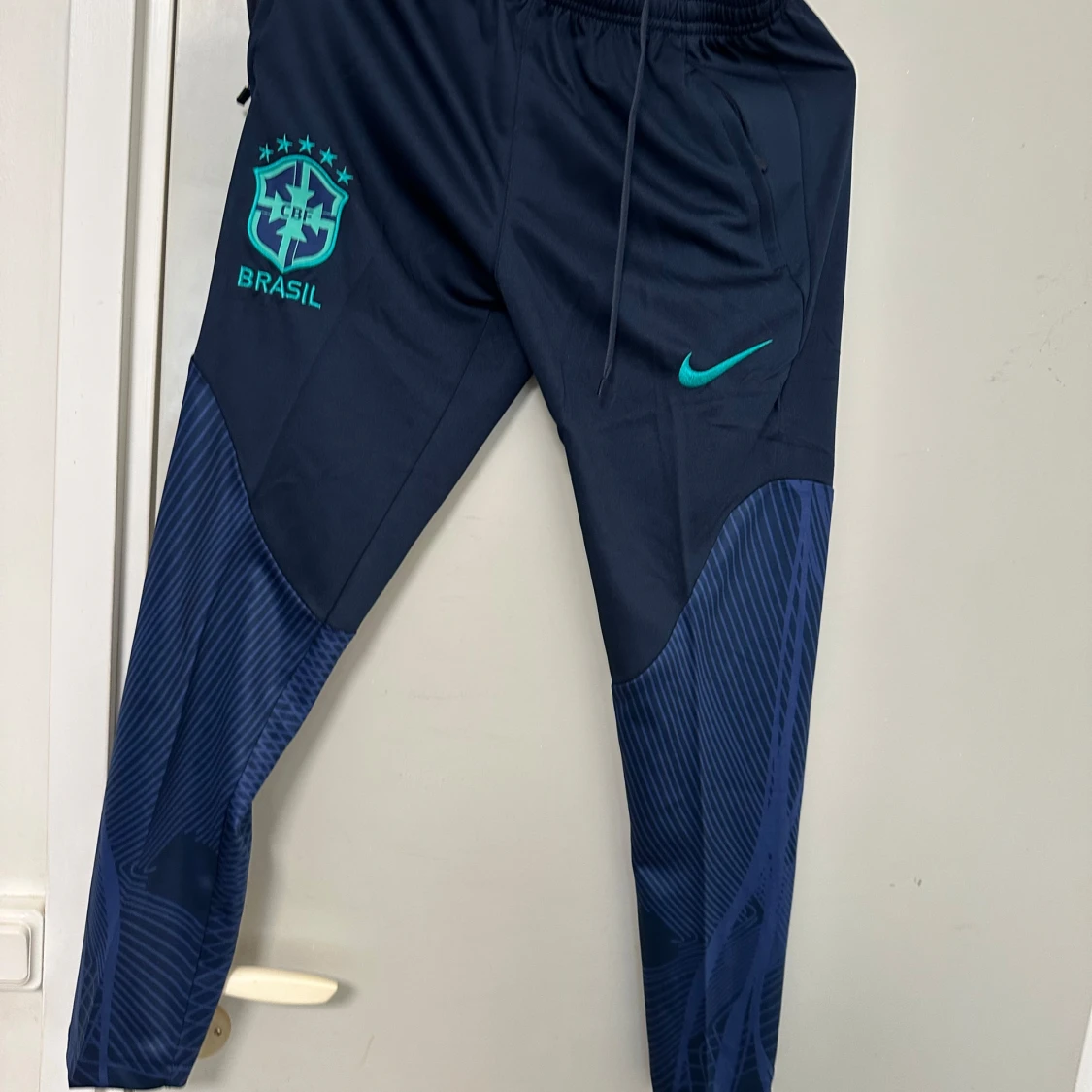 Mörkblå Brasilien Nike träningsbyxor - 1