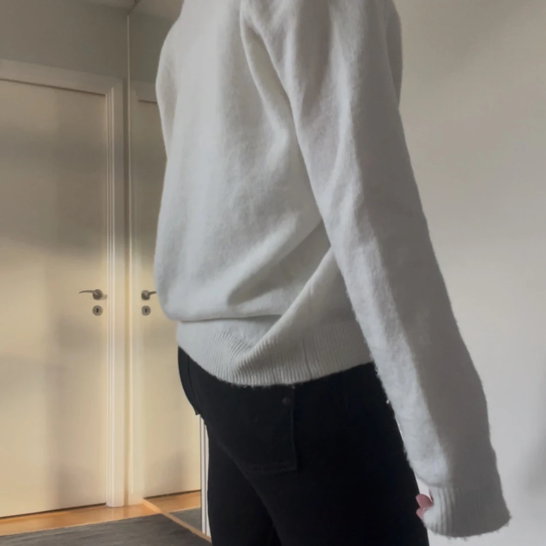 Vit kofta med guldknappar från DIX ONZE TEN ELEVEN - 3